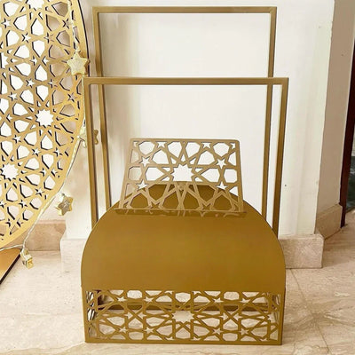 Elegant Metal Prayer Mat Holder – Handcrafted Stand for Organized Display