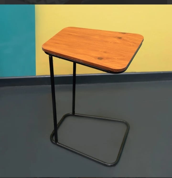 Modern Minimalist Side Table – Stylish & Versatile for Every Room
